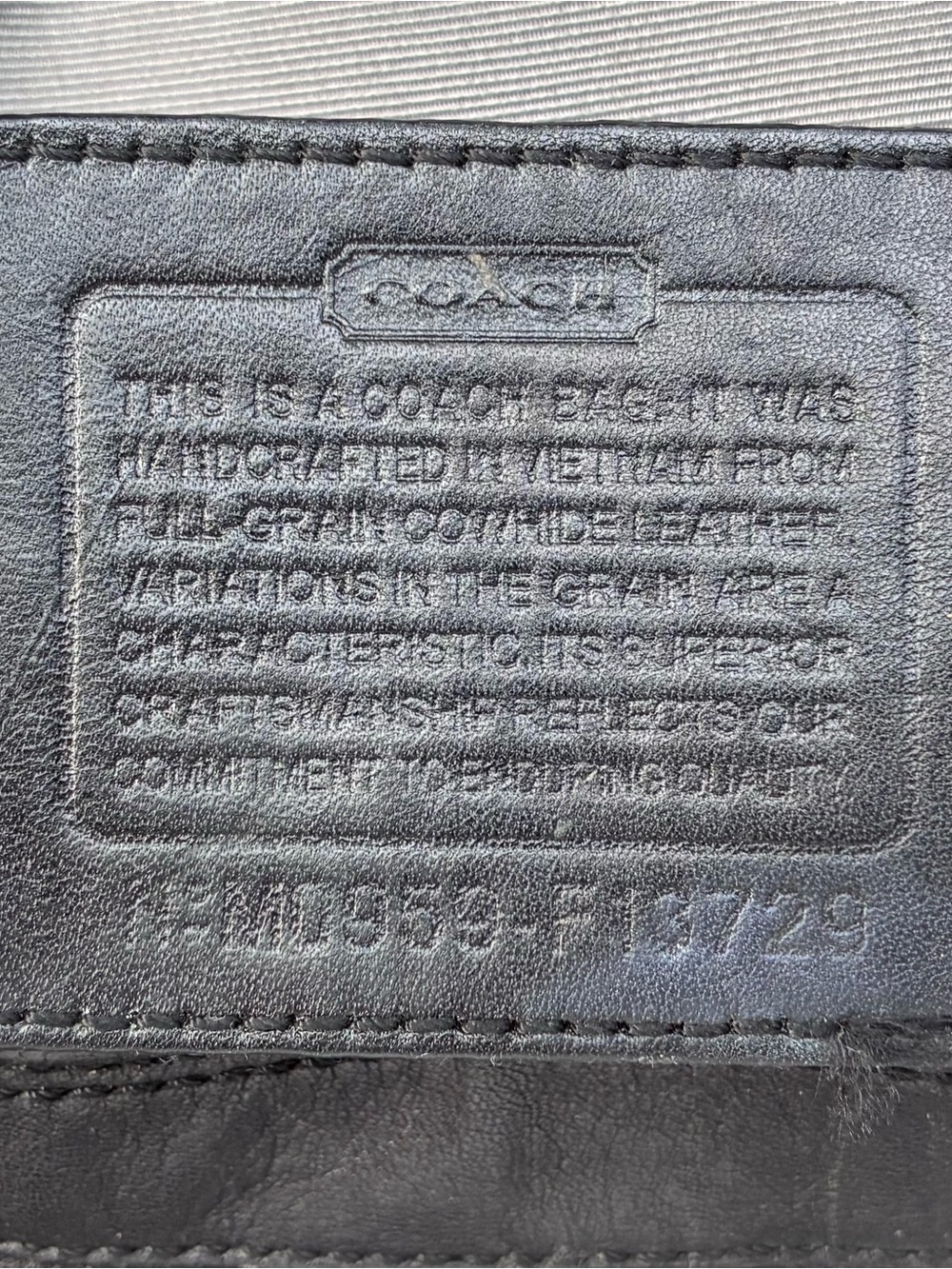 Vintage Coach Soho Leather Flap Shoulder Bag - Picture 4 of 8